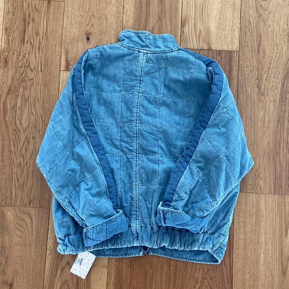 NWT Free People Denim Dolman Sleeve Bomber. Size S 🍁 - Picture 4 of 6